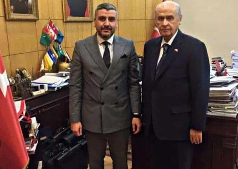 Γιαλαντζί «γκρίζος λύκος»: Ο κομματάρχης Μπαχτσελί που εξαγόρασε τη θητεία!